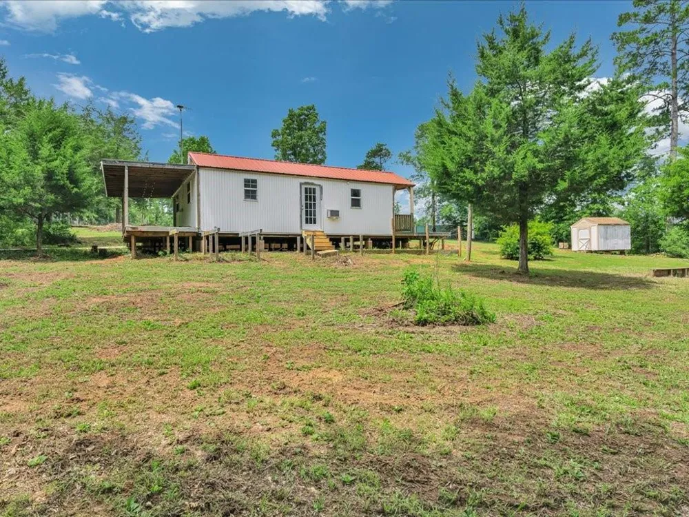 1949 County Road 2717 Alto, TX 75925
