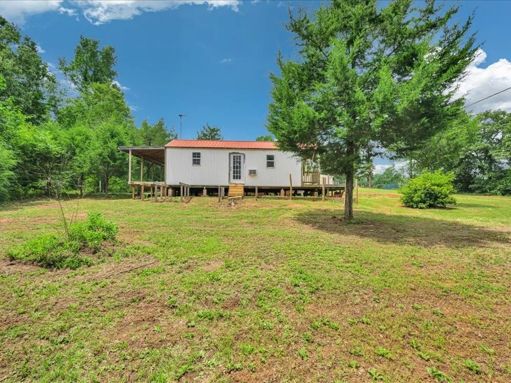 1949 County Road 2717 Alto, TX 75925