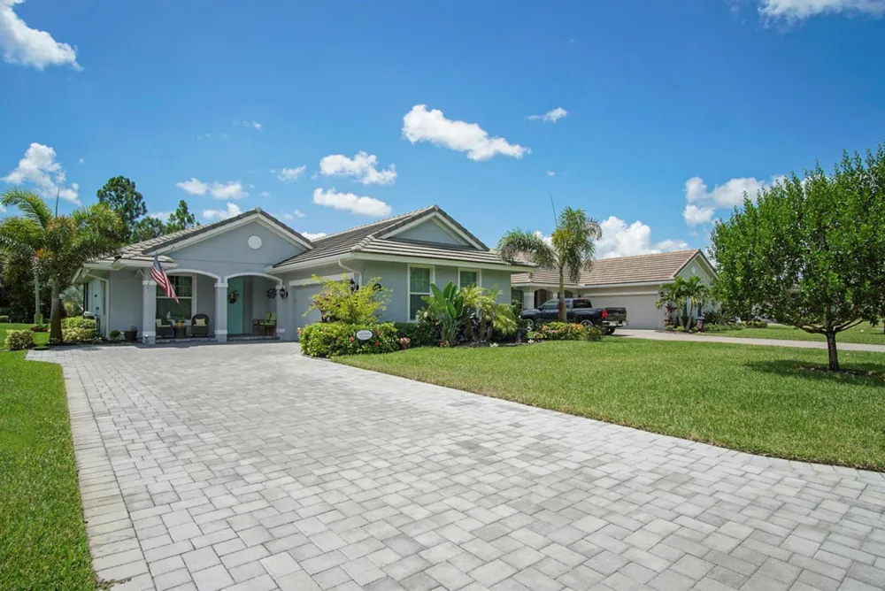 2652 Conifer Drive Fort Pierce, FL 34951