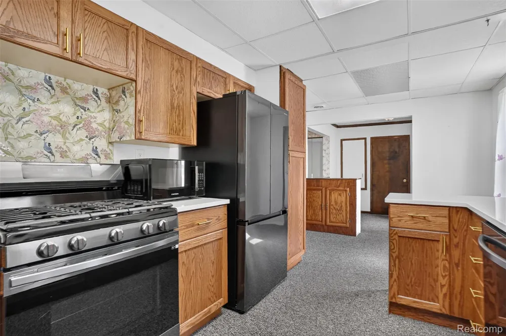 1832 Tamm Avenue Rochester Hills City, MI 48309