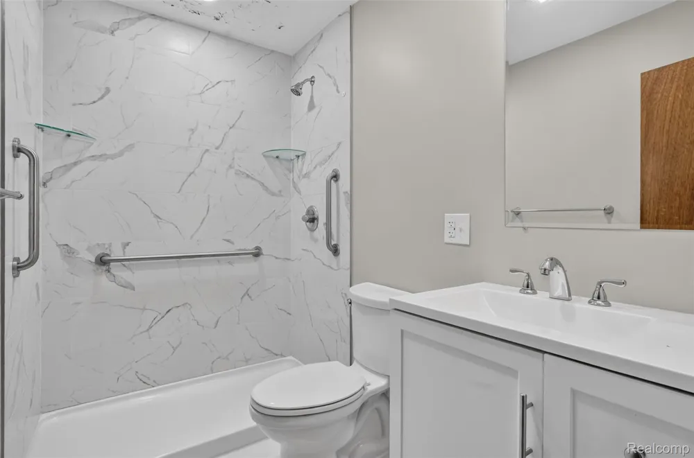 1832 Tamm Avenue Rochester Hills City, MI 48309