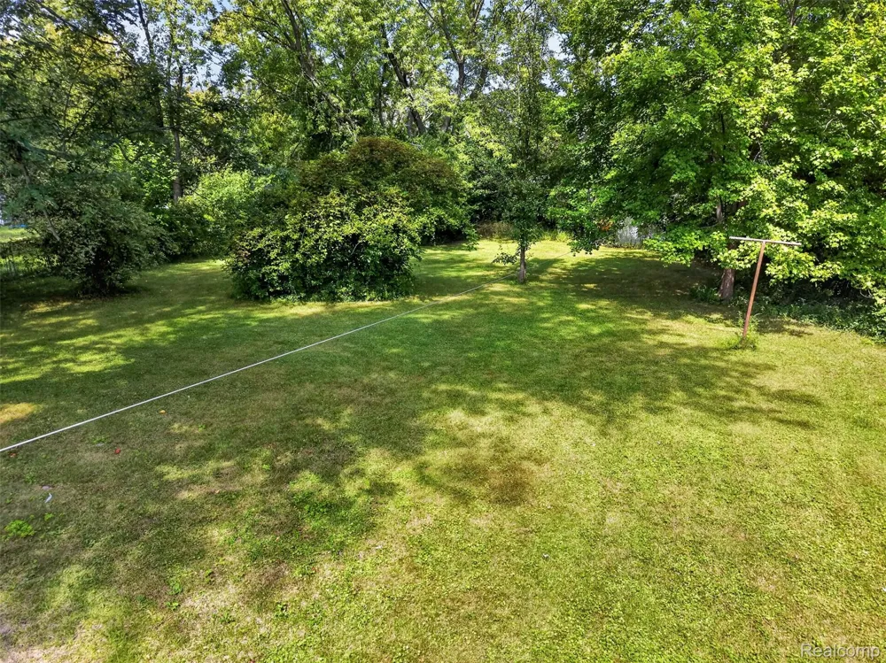 1832 Tamm Avenue Rochester Hills City, MI 48309