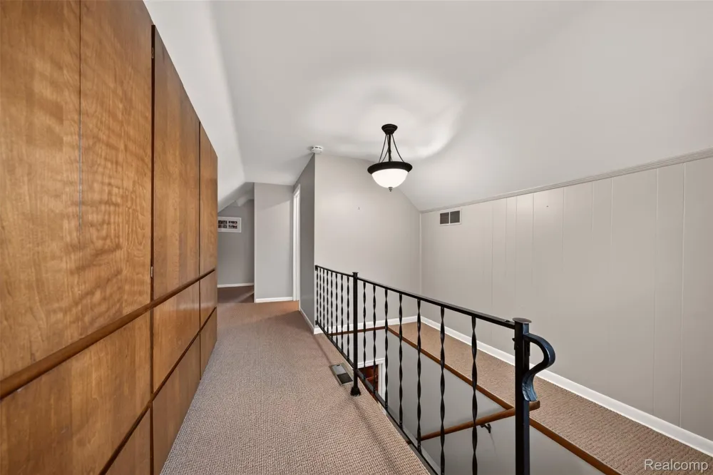 2925 Bembridge Road Royal Oak City, MI 48073