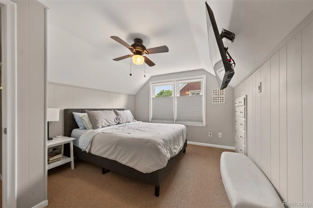 2925 Bembridge Road Royal Oak City, MI 48073
