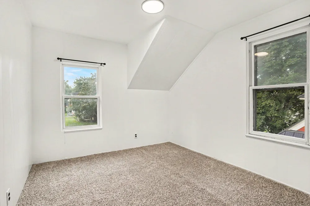 261 E Emmett Street Battle Creek City, MI 49017