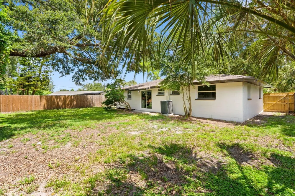 11478 92ND STREET Largo, FL 33773