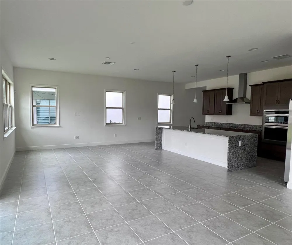 13207 WINTERTON LANE Orlando, FL 32832