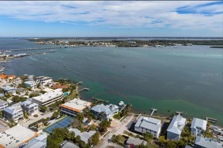 110 10TH STREET S Bradenton Beach, FL 34217
