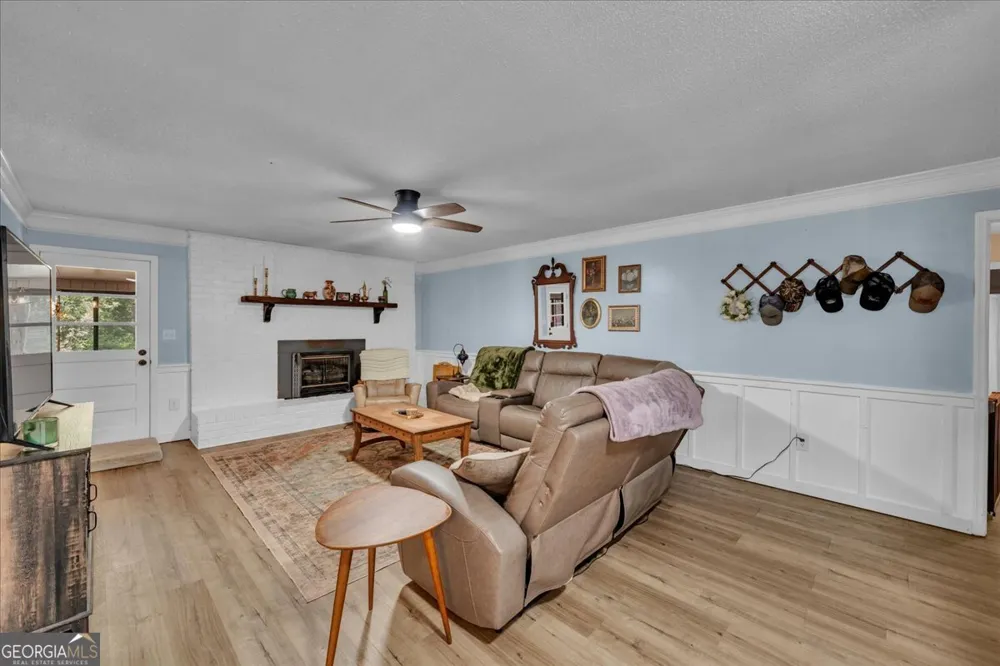 3826 Boy Scout RD Byron, GA 31008