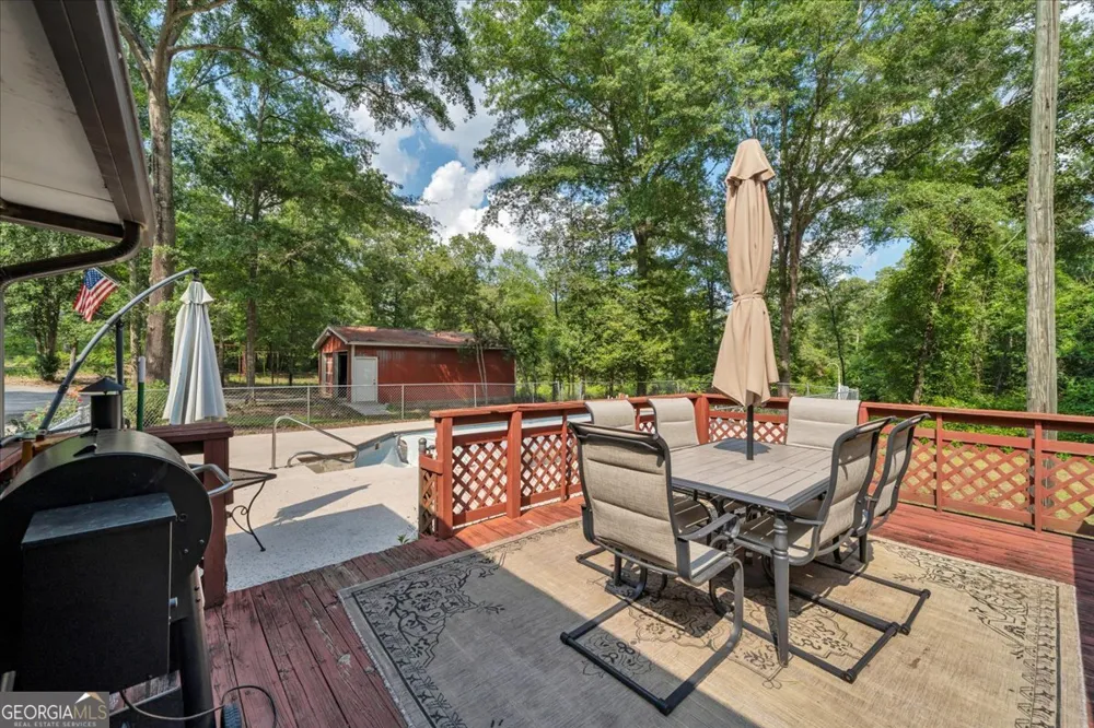3826 Boy Scout RD Byron, GA 31008