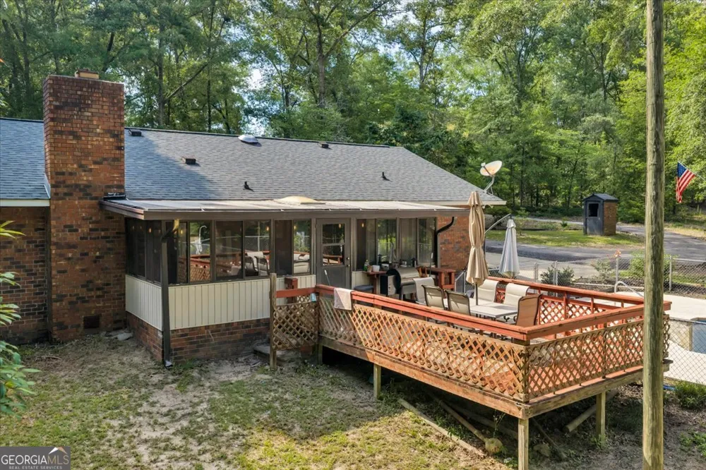3826 Boy Scout RD Byron, GA 31008
