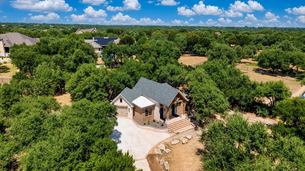 317 Highland Spring Lane Georgetown, TX 78633