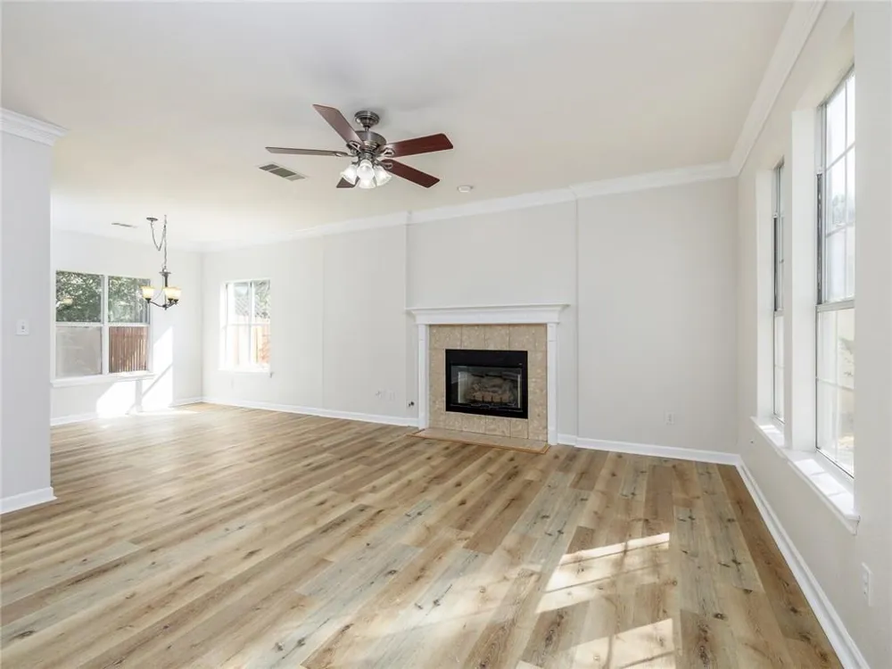 1716 Ramona Circle San Marcos, TX 78666