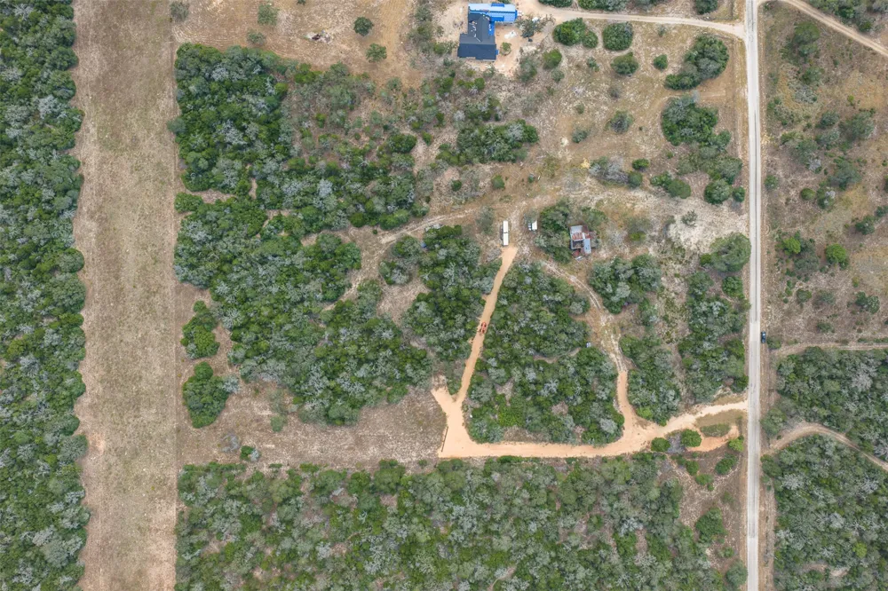 3301 Chuckwagon Road Luling, TX 78648
