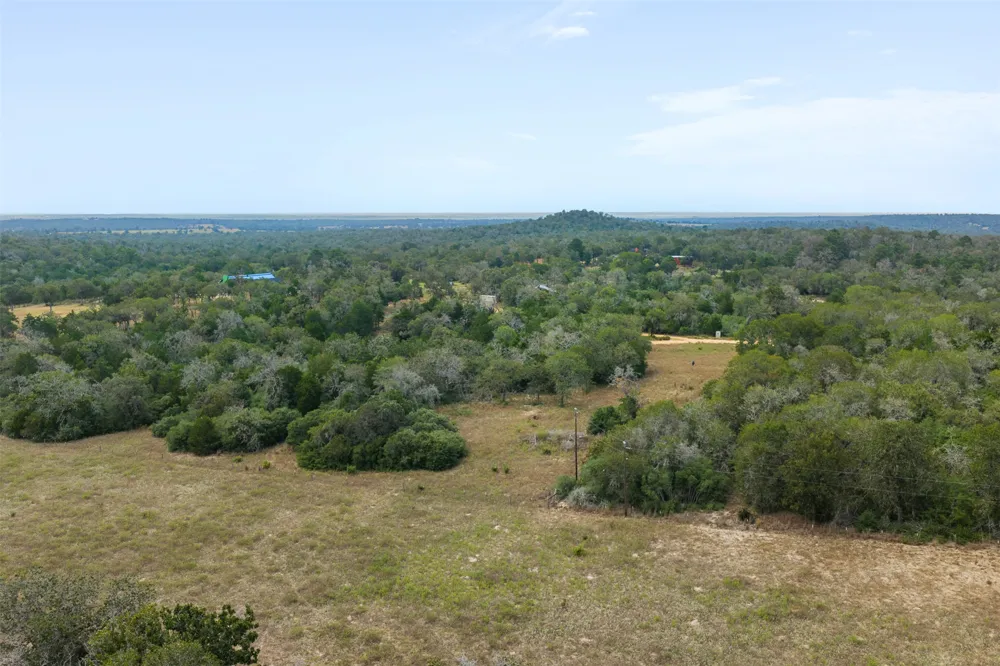 3301 Chuckwagon Road Luling, TX 78648