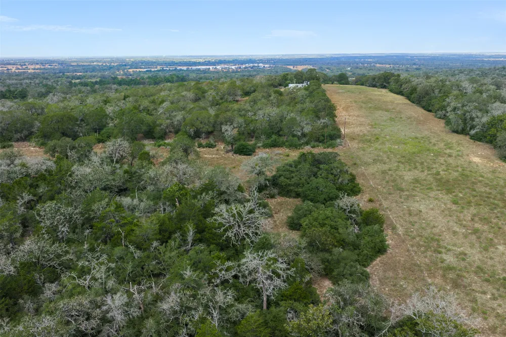 3301 Chuckwagon Road Luling, TX 78648
