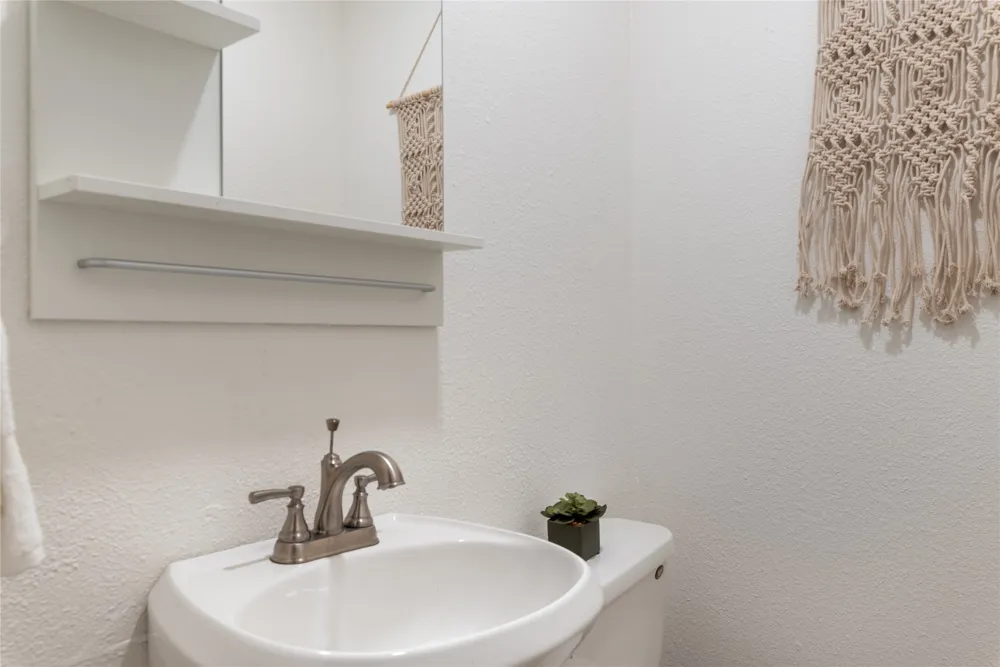 2122 Hancock Drive #103 Austin, TX 78756