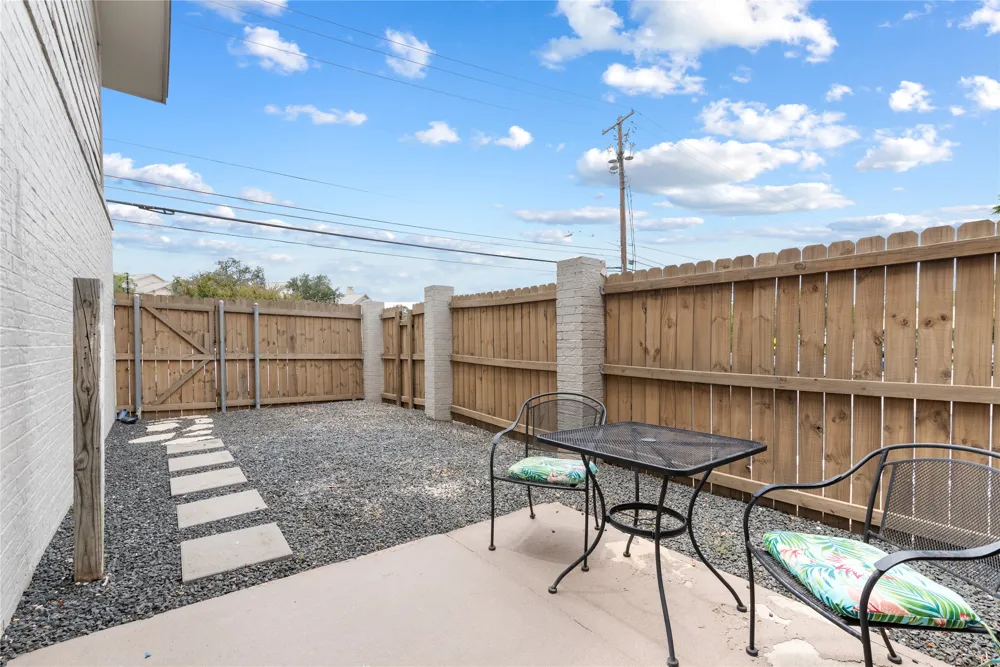 2122 Hancock Drive #103 Austin, TX 78756