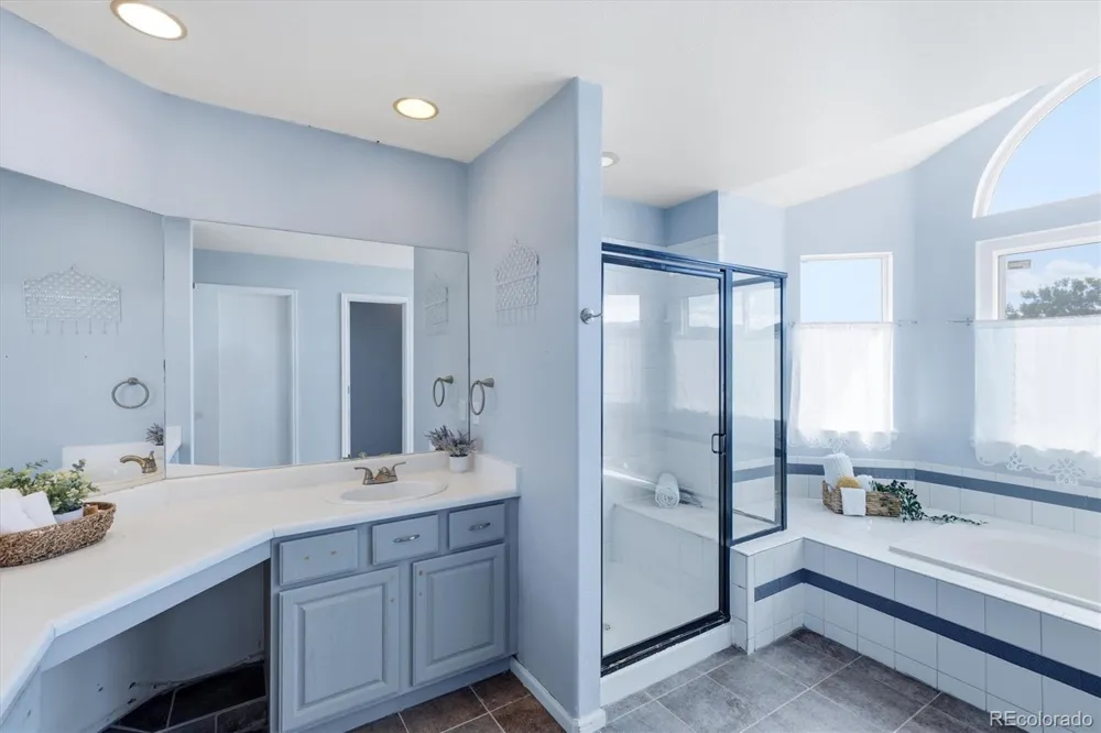 8469 S Upham Way Littleton, CO 80128