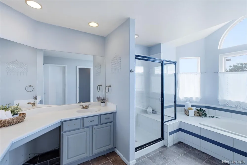 8469 S Upham Way Littleton, CO 80128