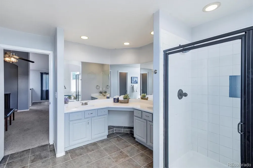 8469 S Upham Way Littleton, CO 80128