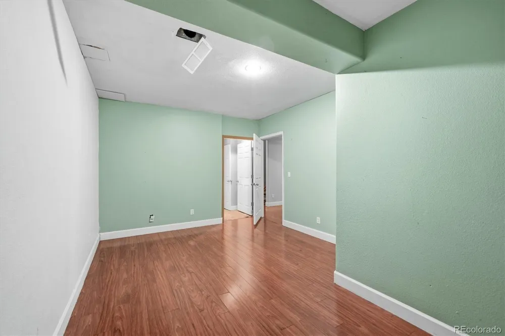 8469 S Upham Way Littleton, CO 80128