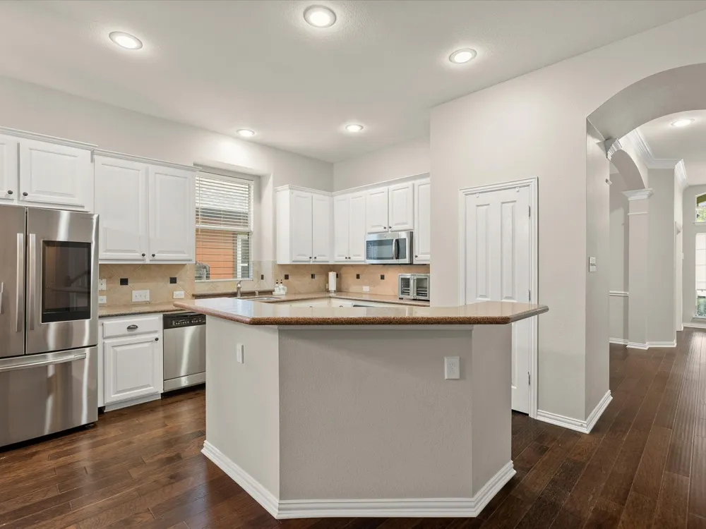 124 Myrtle Creek Grapevine, TX 76051