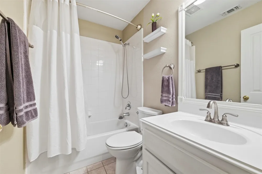 124 Myrtle Creek Grapevine, TX 76051