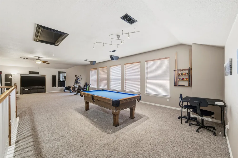 124 Myrtle Creek Grapevine, TX 76051