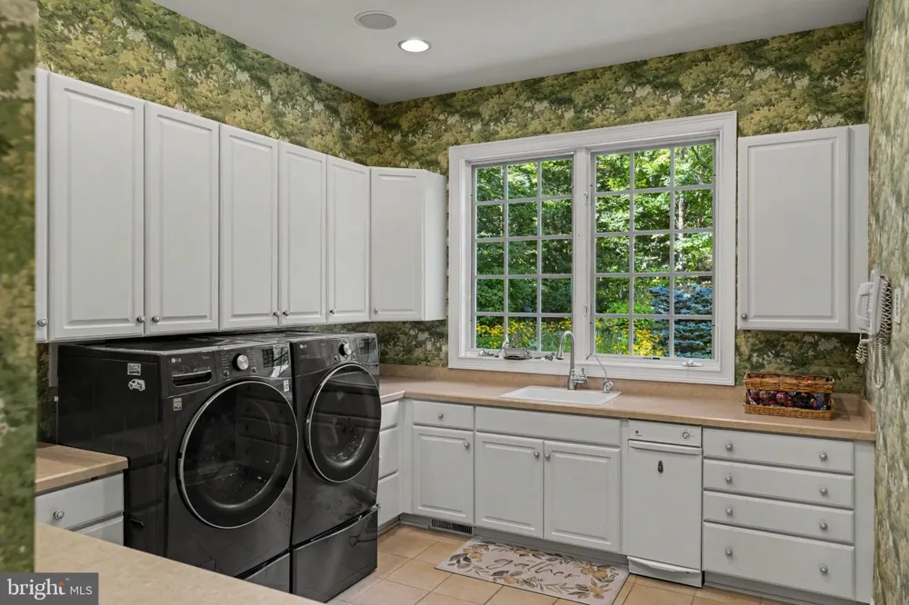 251 MUNICIPAL ROAD Erwinna, PA 18920
