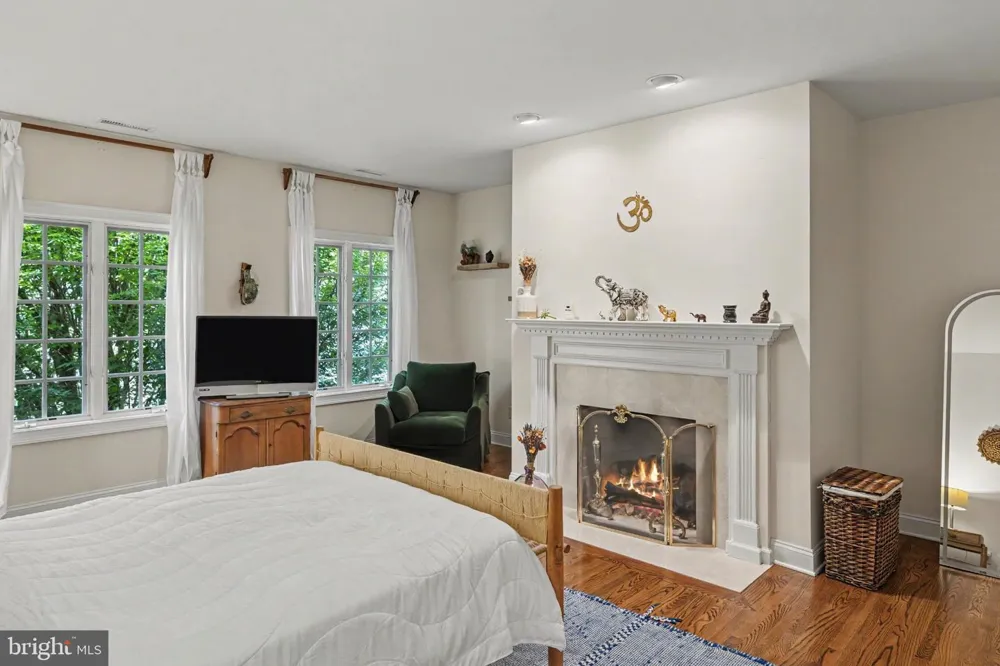 251 MUNICIPAL ROAD Erwinna, PA 18920