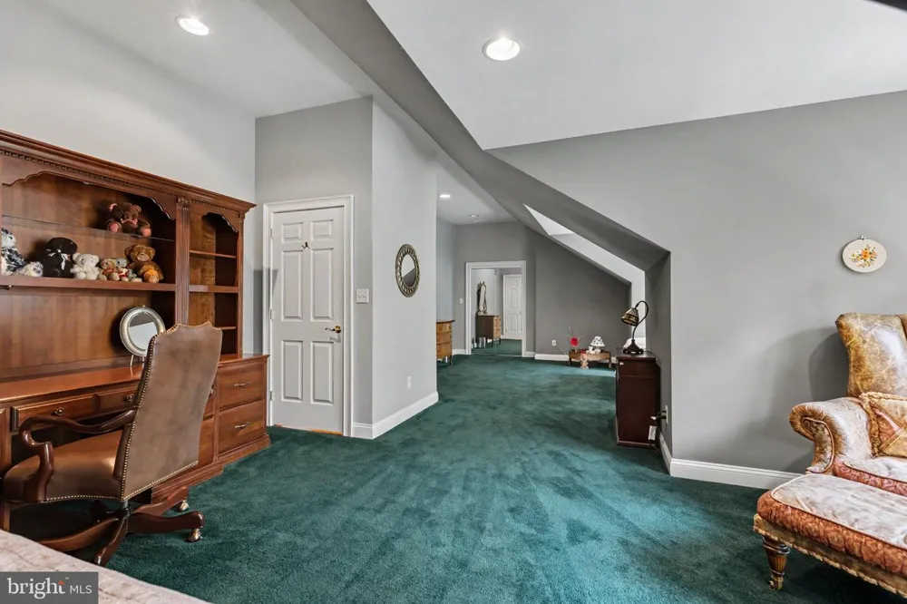 251 MUNICIPAL ROAD Erwinna, PA 18920