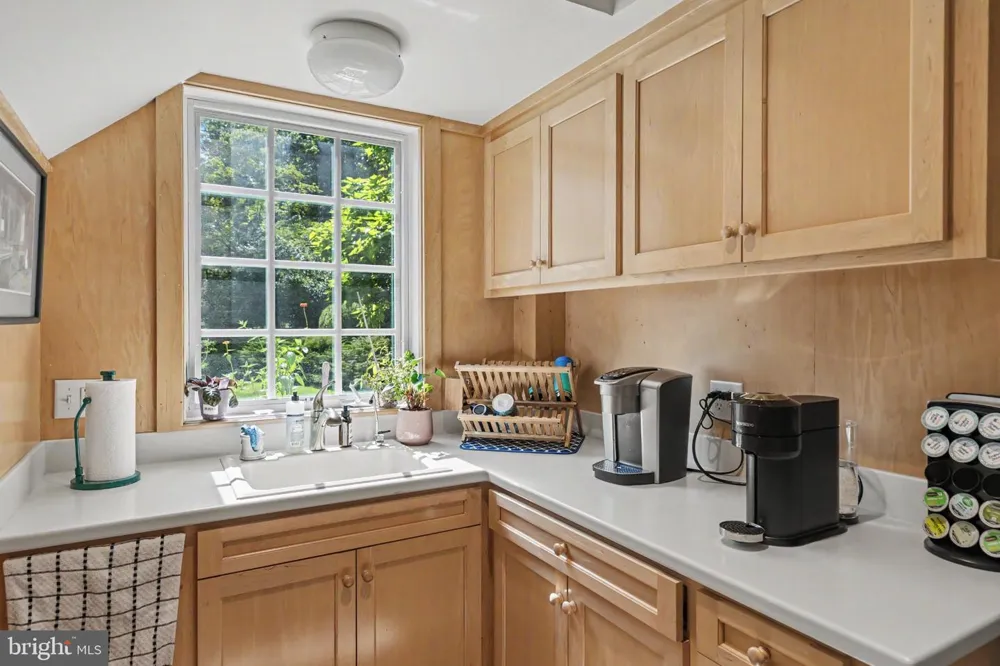 251 MUNICIPAL ROAD Erwinna, PA 18920