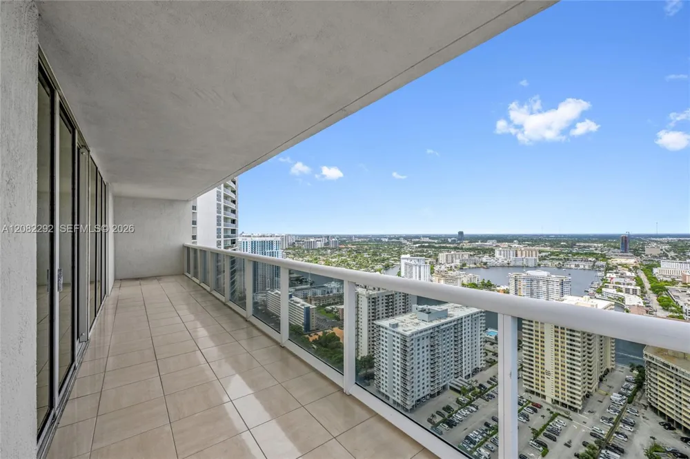 1830 S Ocean Dr #3508 Hallandale Beach, FL 33009