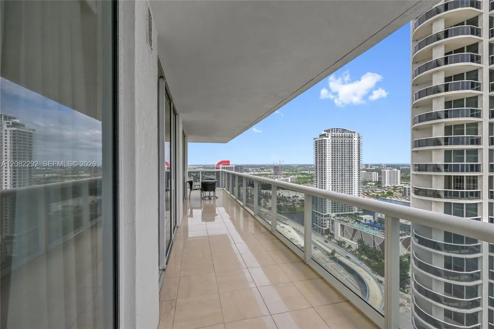 1830 S Ocean Dr #3508 Hallandale Beach, FL 33009