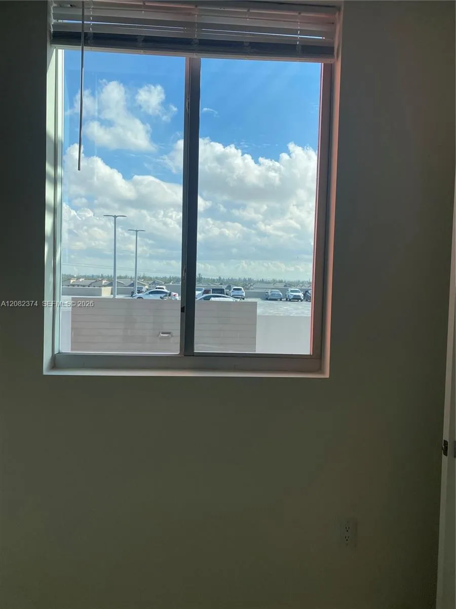 7875 NW 107th Ave #613 Doral, FL 33178