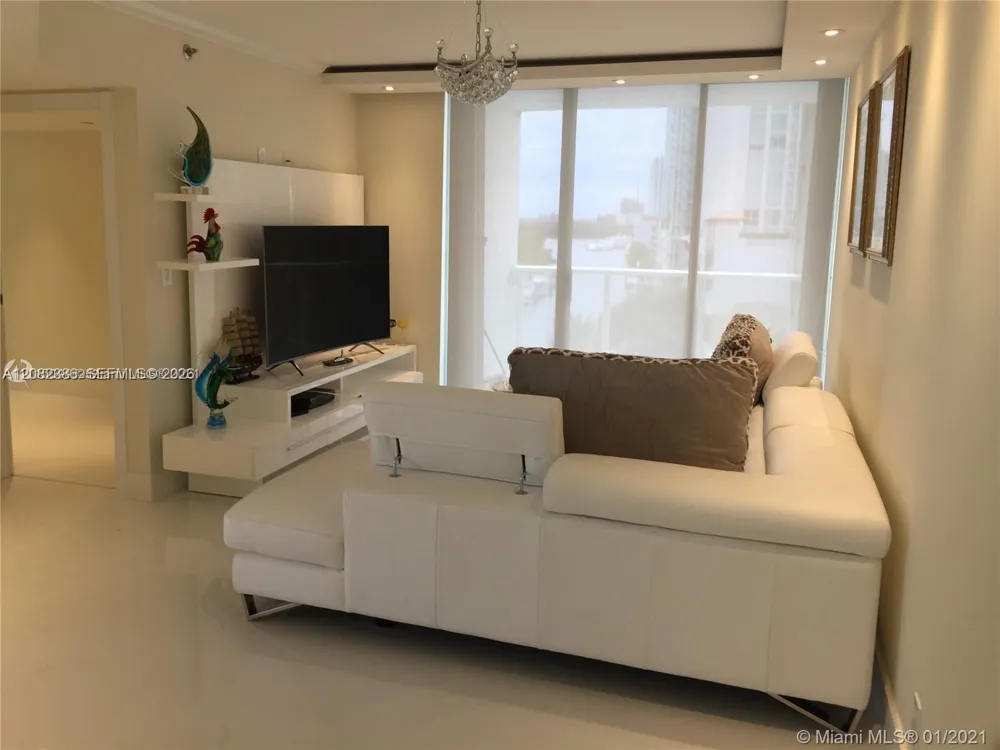 16485 Collins Ave #538 Sunny Isles Beach, FL 33160
