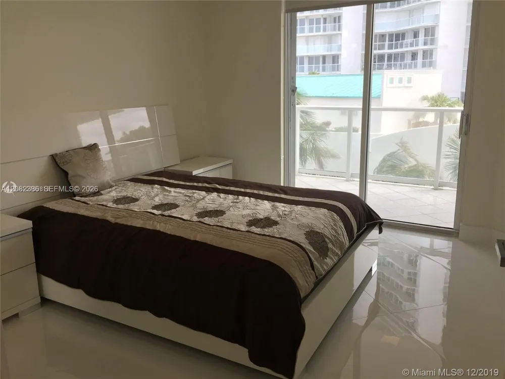 16485 Collins Ave #538 Sunny Isles Beach, FL 33160