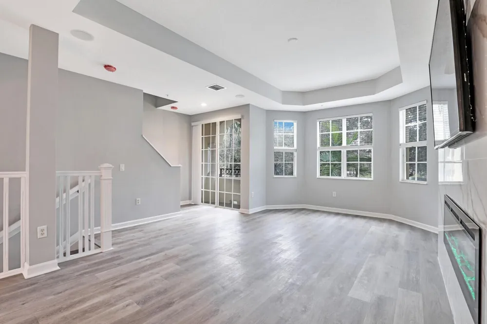 2425 San Pietro Circle Palm Beach Gardens, FL 33410