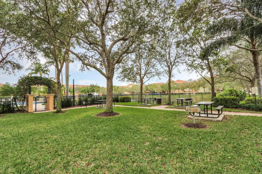 2425 San Pietro Circle Palm Beach Gardens, FL 33410