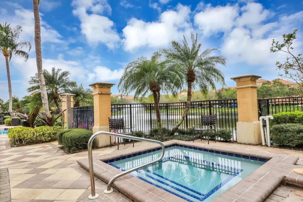 2425 San Pietro Circle Palm Beach Gardens, FL 33410