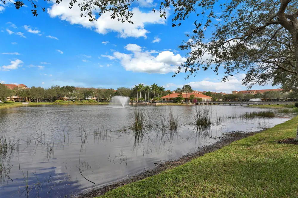 2425 San Pietro Circle Palm Beach Gardens, FL 33410