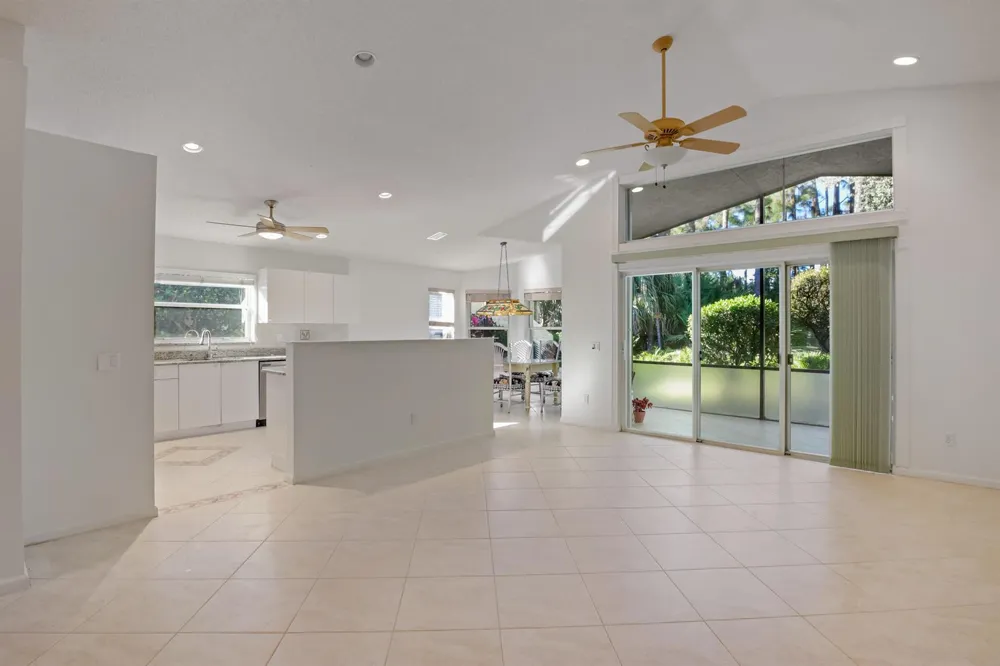 6519 LUCAYA AVENUE Boynton Beach, FL 33437