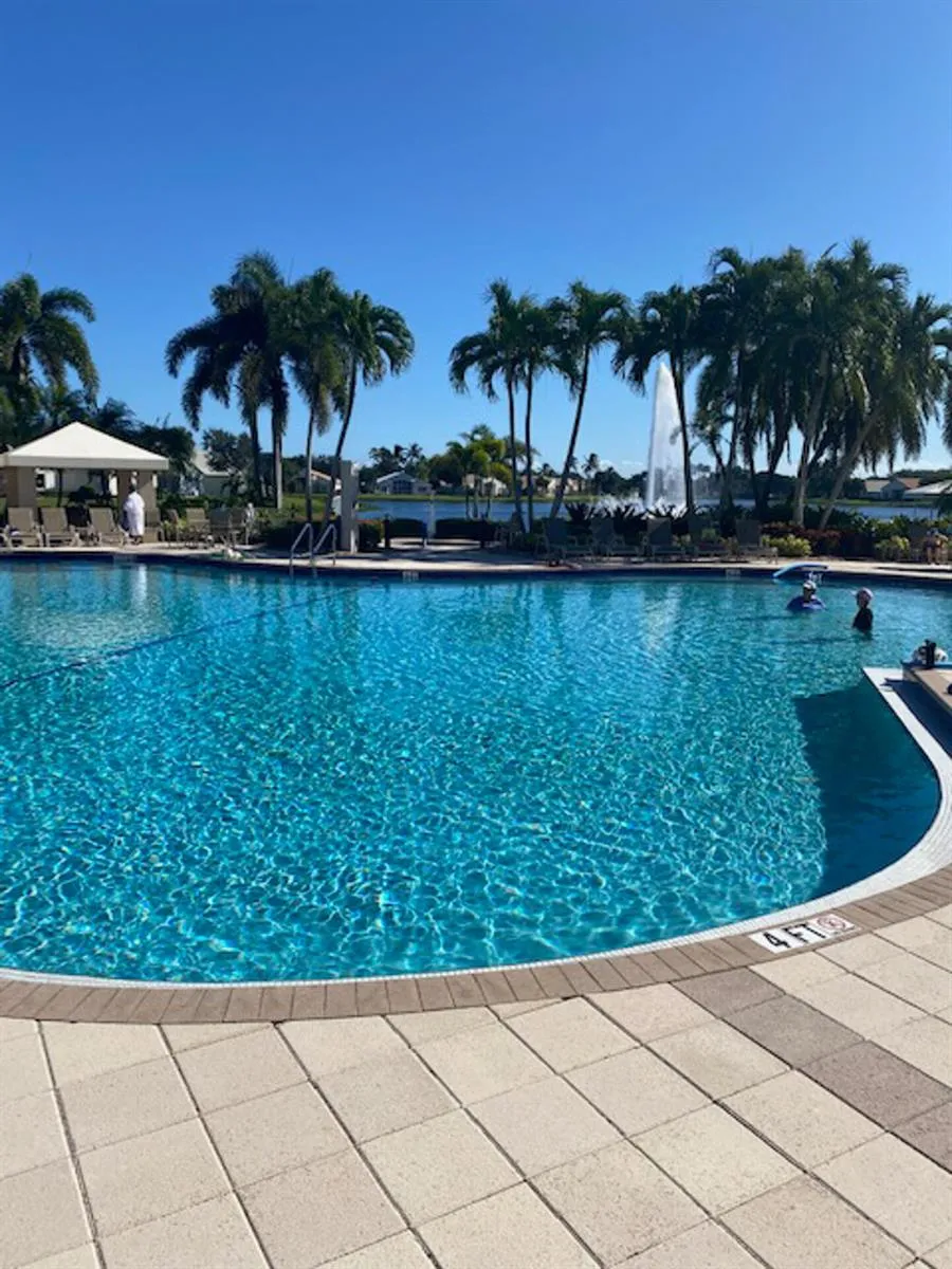 6519 LUCAYA AVENUE Boynton Beach, FL 33437