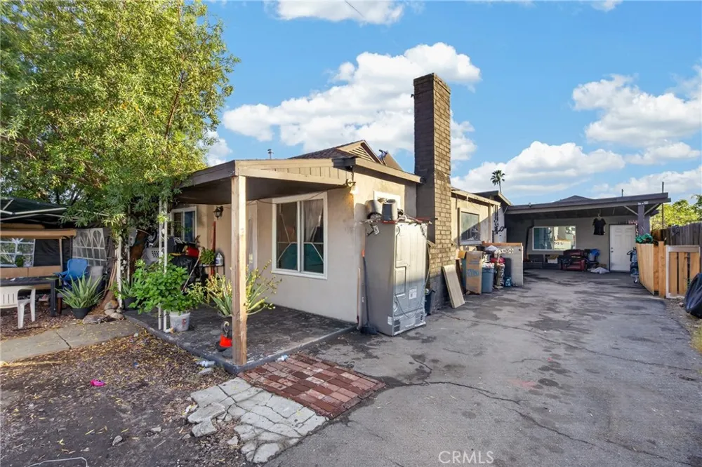 11081 De Garmo Pacoima, CA 91331