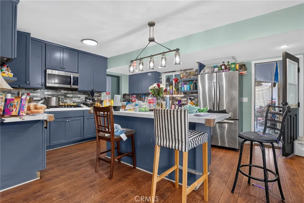 11081 De Garmo Pacoima, CA 91331