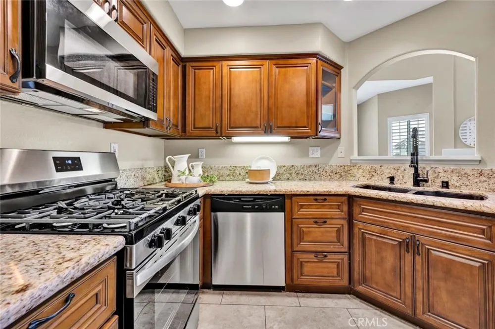 7824 E Horizon View Anaheim Hills, CA 92808