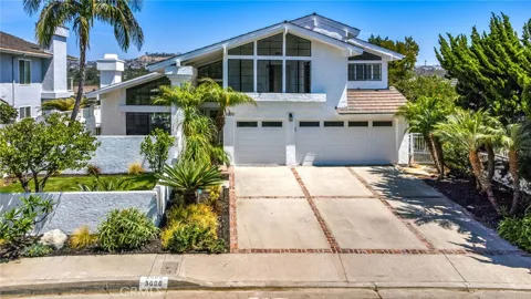3000 Calle Grande Vista