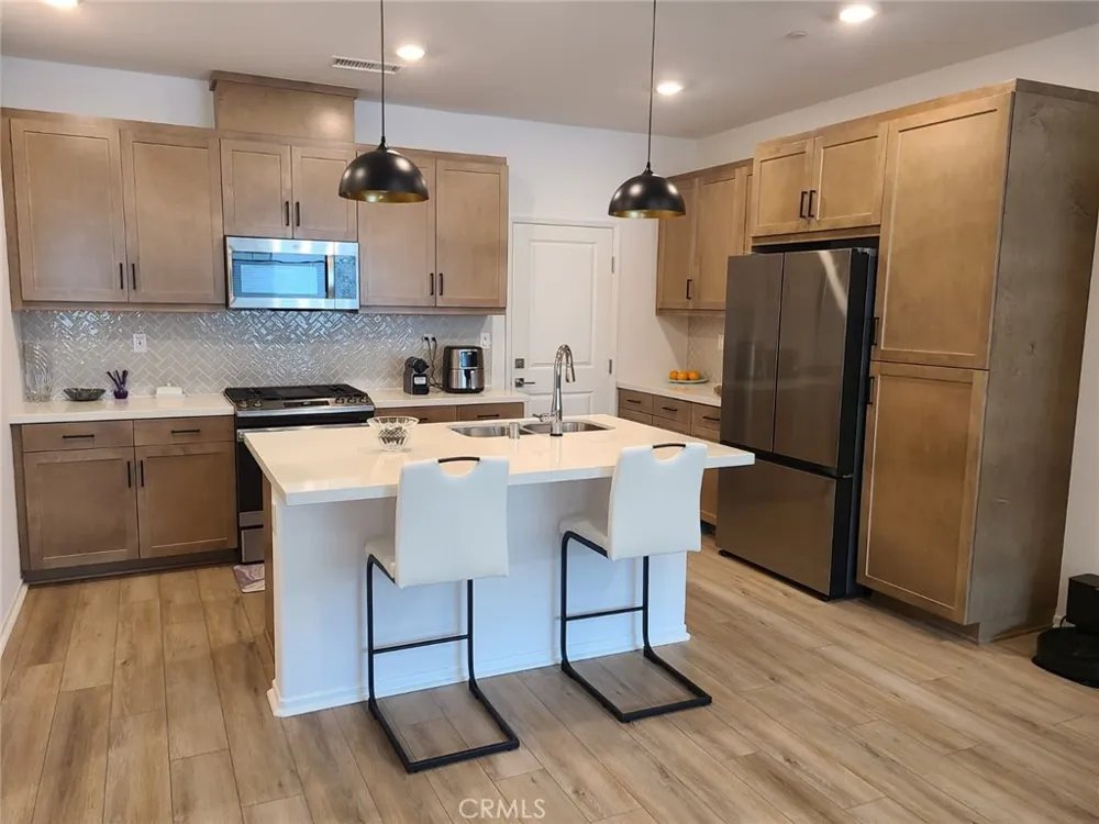 5584 Kateway #9 Fontana, CA 92336