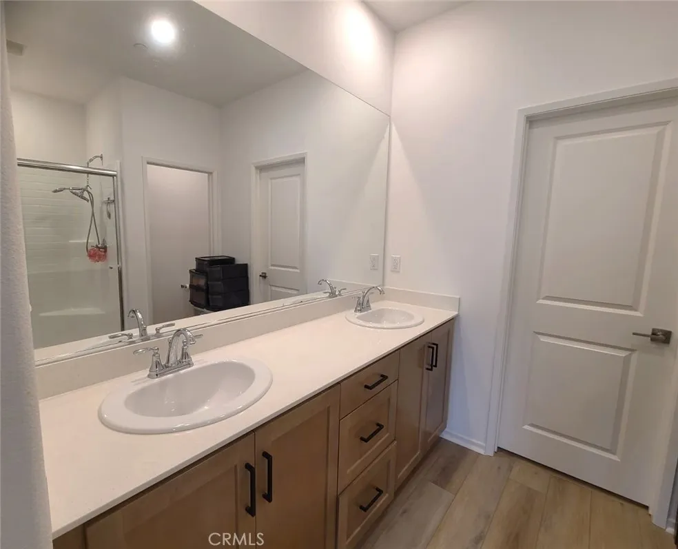 5584 Kateway #9 Fontana, CA 92336